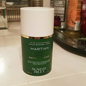 Martian mattifying melting water-gel toning face